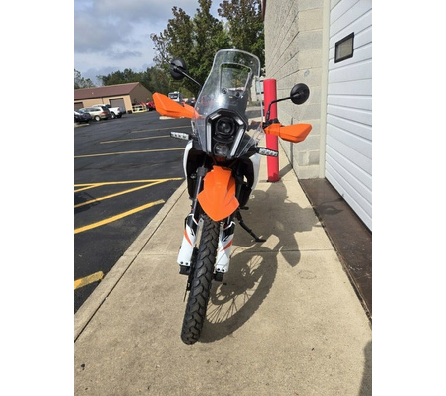 2025 KTM Adventure 390 R