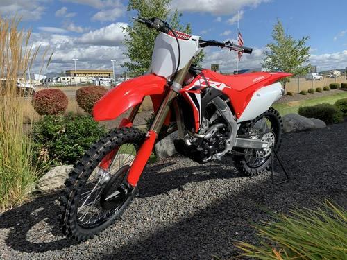 2020 Honda CRF250R Review: National Track Tested (12 Fast Facts)