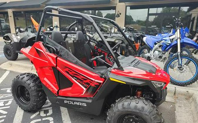 2025 Polaris RZR 200 EFI