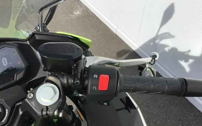 2026 Kawasaki Ninja® 500 SE ABS