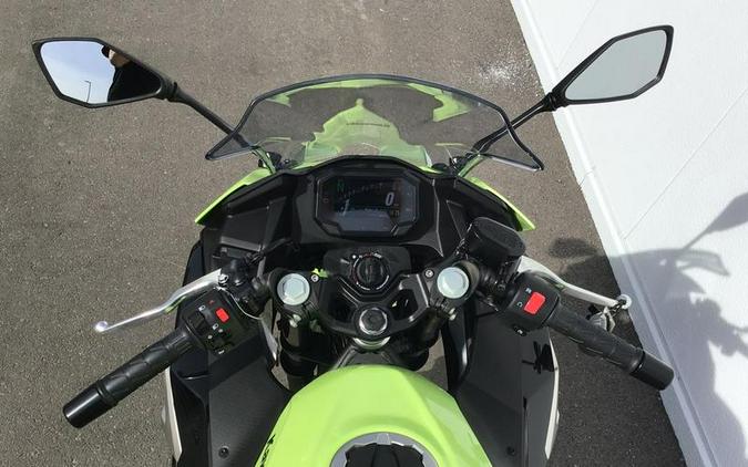 2026 Kawasaki Ninja® 500 SE ABS