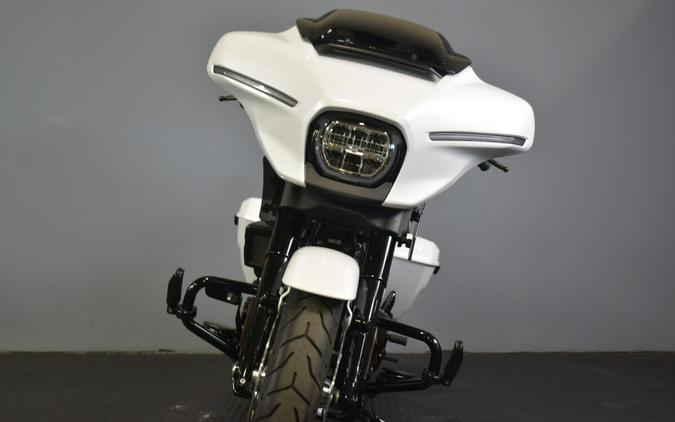 2024 Harley-Davidson Street Glide White Onyx Pearl