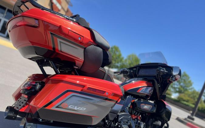 2026 Harley-Davidson® FLHXLSE CVO Street Glide Limited Citrus Heat CVO