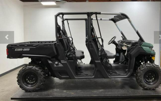 2025 Can-Am® Defender MAX HD7