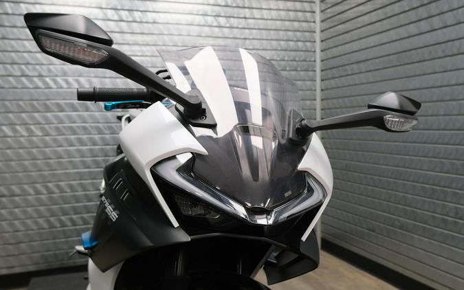 2025 CFMOTO 675SS