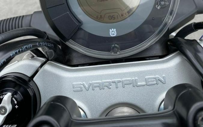 2021 Husqvarna® Svartpilen 401