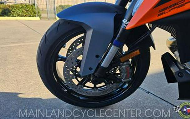 2024 KTM 1290 Super Duke GT