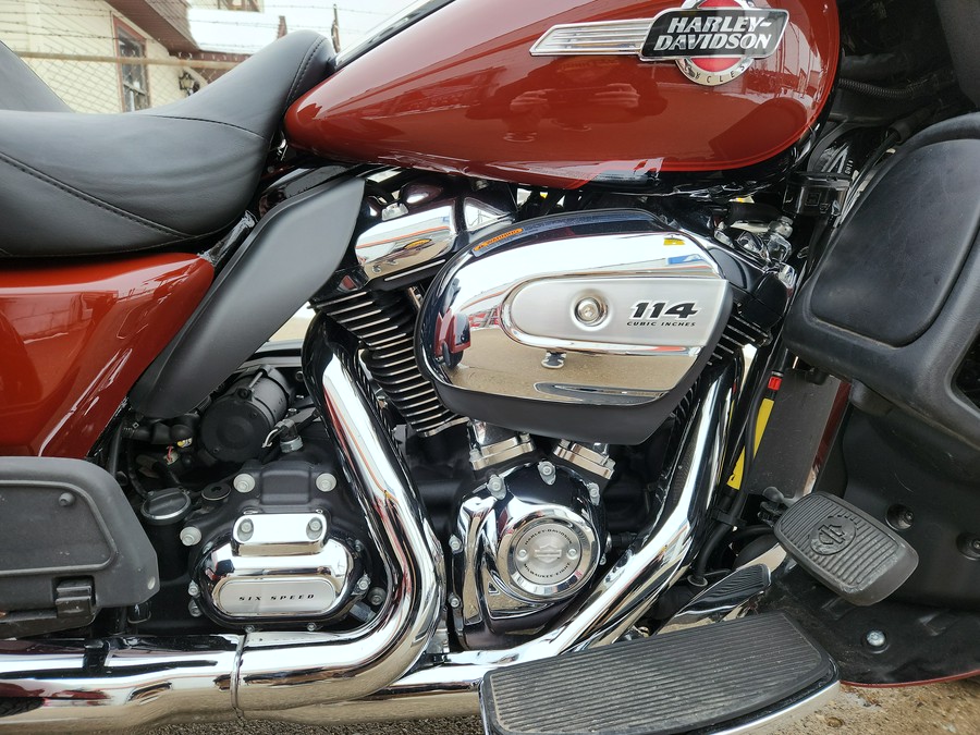 2024 Harley-Davidson® Tri Glide - FP8401
