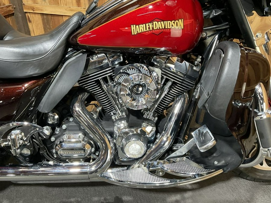 2010 Harley-Davidson® FLHTCUI