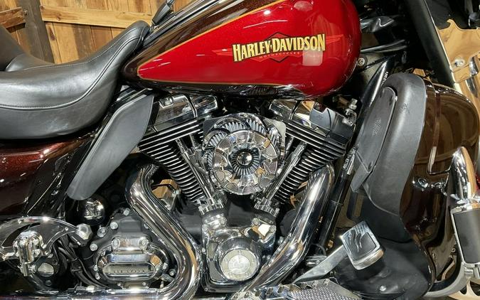 2010 Harley-Davidson® FLHTCUI