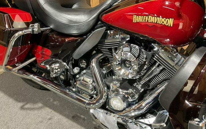 2010 Harley-Davidson® FLHTCUI