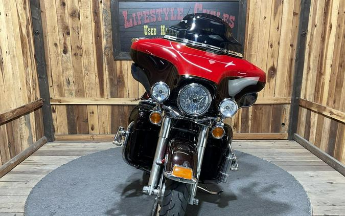 2010 Harley-Davidson® FLHTCUI