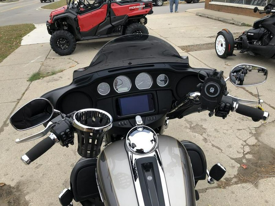 2023 Harley-Davidson® Tri Glide - FP8389