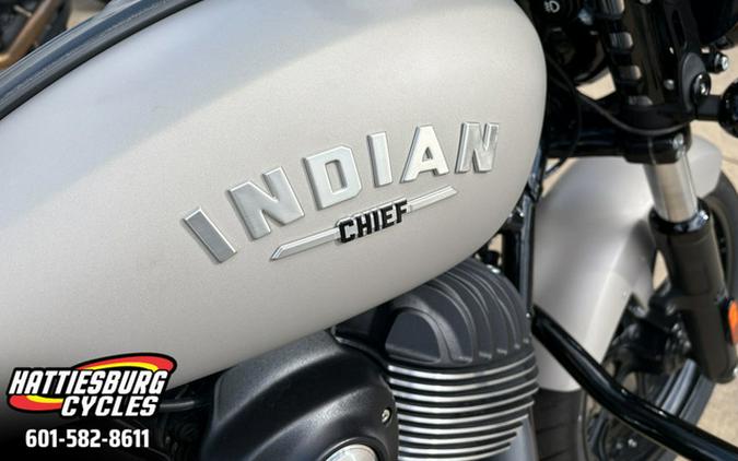 2023 Indian Chief ABS Silver Quartz Smoke
