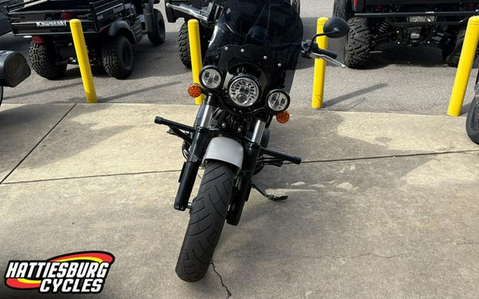 2023 Indian Chief ABS Silver Quartz Smoke