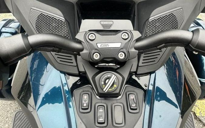 2022 Can-Am Spyder RT Limited