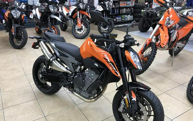 2024 KTM 790 Duke