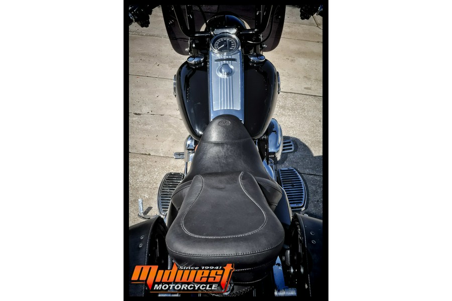 2009 Harley-Davidson® ROAD KING