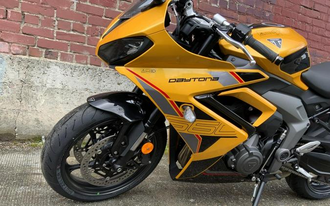 2026 Triumph DAYTONA 660
