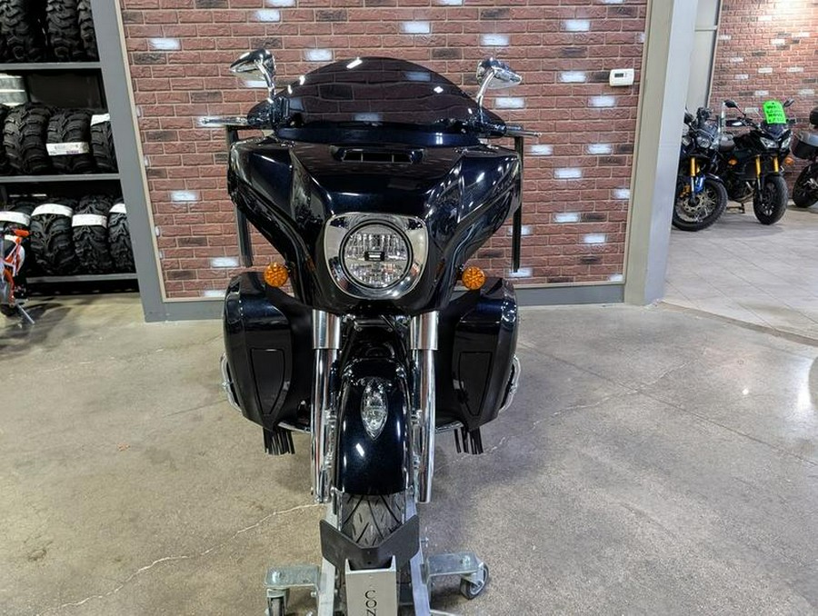 2021 Indian Motorcycle® Roadmaster® Limited Thunder Black Azure Crystal
