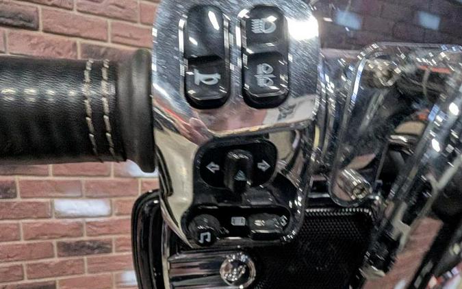 2021 Indian Motorcycle® Roadmaster® Limited Thunder Black Azure Crystal