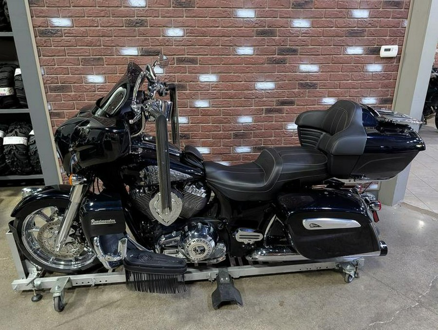 2021 Indian Motorcycle® Roadmaster® Limited Thunder Black Azure Crystal