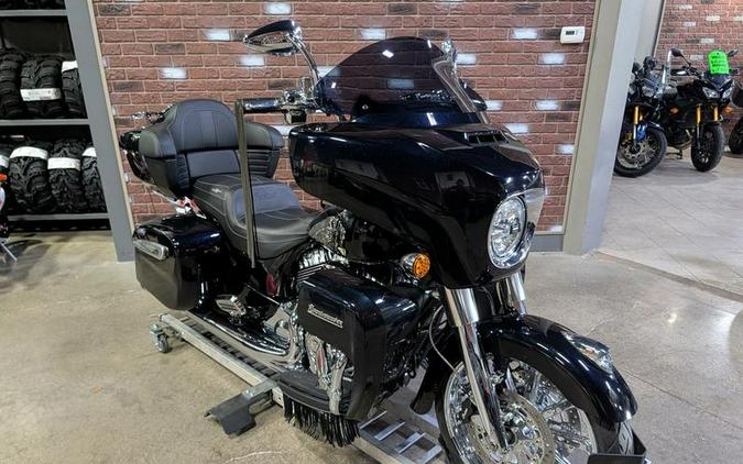 2021 Indian Motorcycle® Roadmaster® Limited Thunder Black Azure Crystal