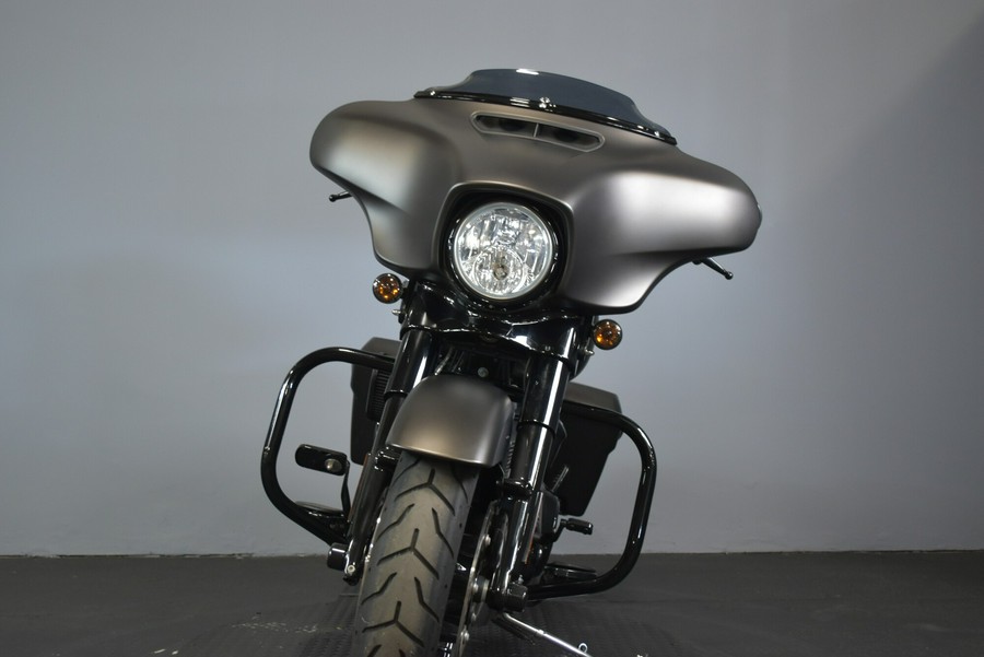 2020 Harley-Davidson Street Glide Special River Rock Gray Denim