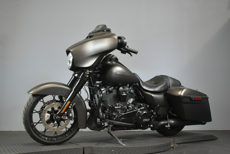 2020 Harley-Davidson Street Glide Special River Rock Gray Denim
