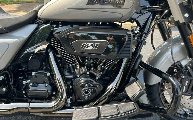 2023 FLHXSE CVO™ Street Glide® in Dark Platinum