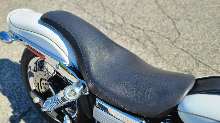 2007 Harley-Davidson Dyna Wide Glide ® WHITE GOLD W/PINSTRIPE
