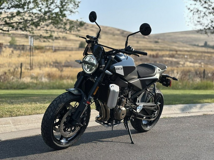 2025 Husqvarna Svartpilen 801 801