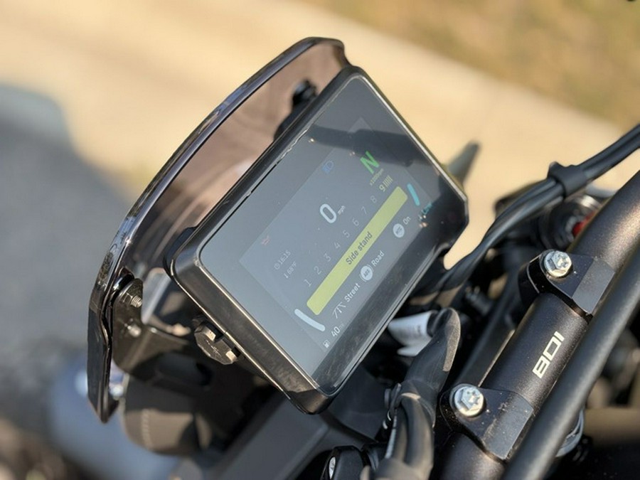 2025 Husqvarna Svartpilen 801 801