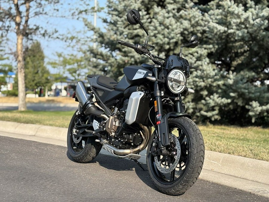 2025 Husqvarna Svartpilen 801 801