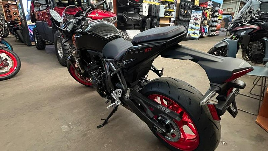 2026 Suzuki GSX-8TT