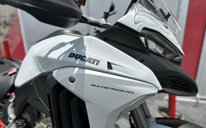 2023 Ducati Multistrada V4S Iceberg White - Alloy Wheels