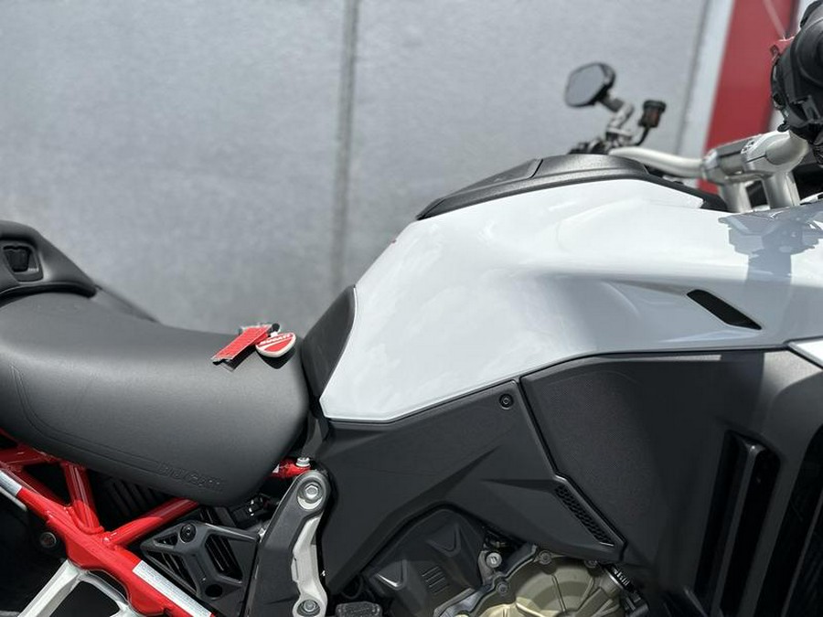 2023 Ducati Multistrada V4S Iceberg White - Alloy Wheels