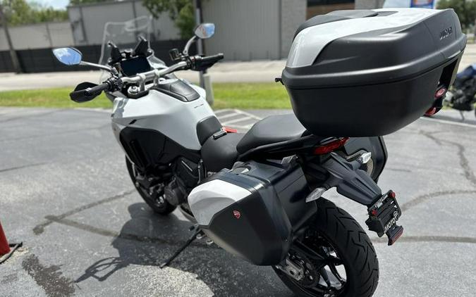 2023 Ducati Multistrada V4S Iceberg White - Alloy Wheels