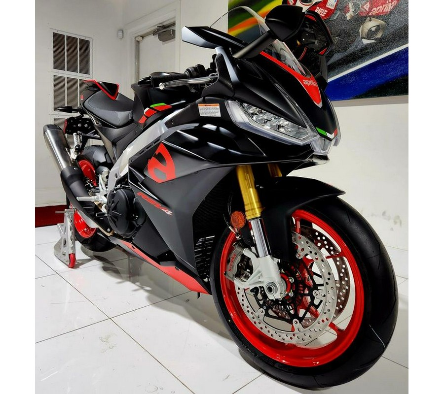 2024 Aprilia® RSV4 1100