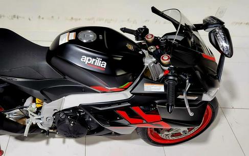 2024 Aprilia® RSV4 1100