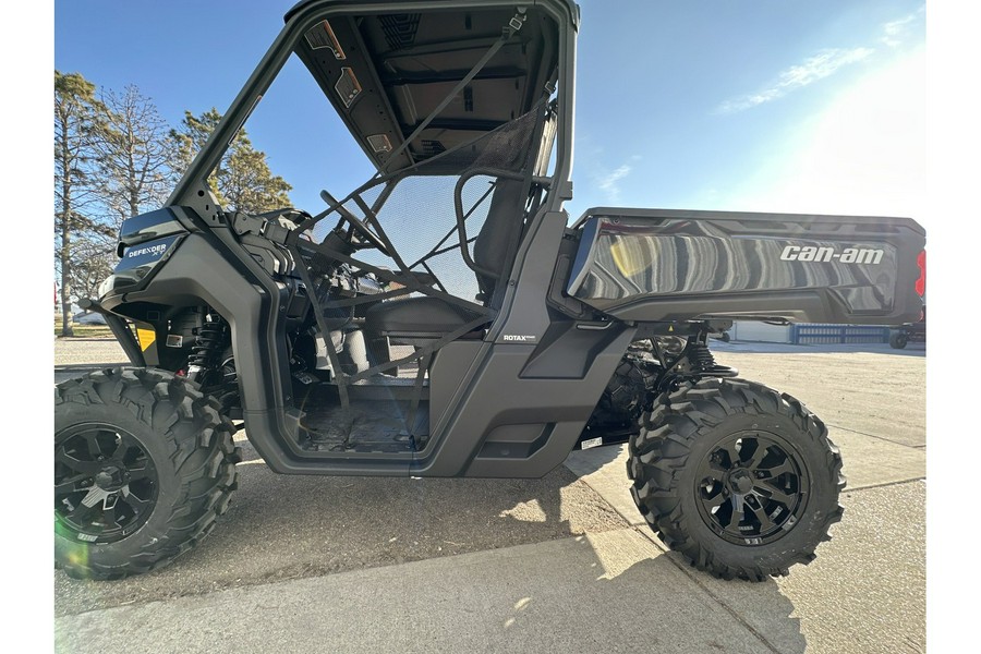 2024 Can-Am DEFENDER XT HD10