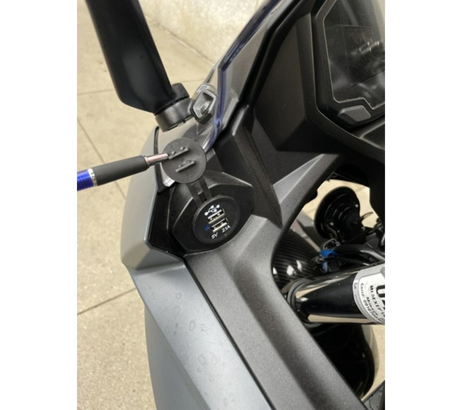 2024 Kawasaki Ninja 650 Metallic Matte Dark GrayMetallic Spark