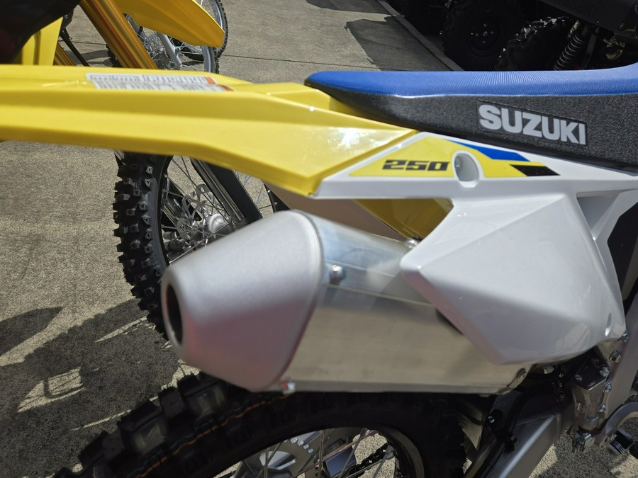 2025 Suzuki RM-Z250