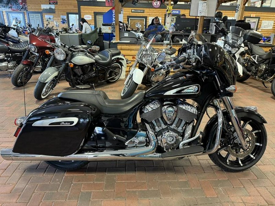 2021 Indian Motorcycle® Chieftain® Limited Thunder Black Pearl