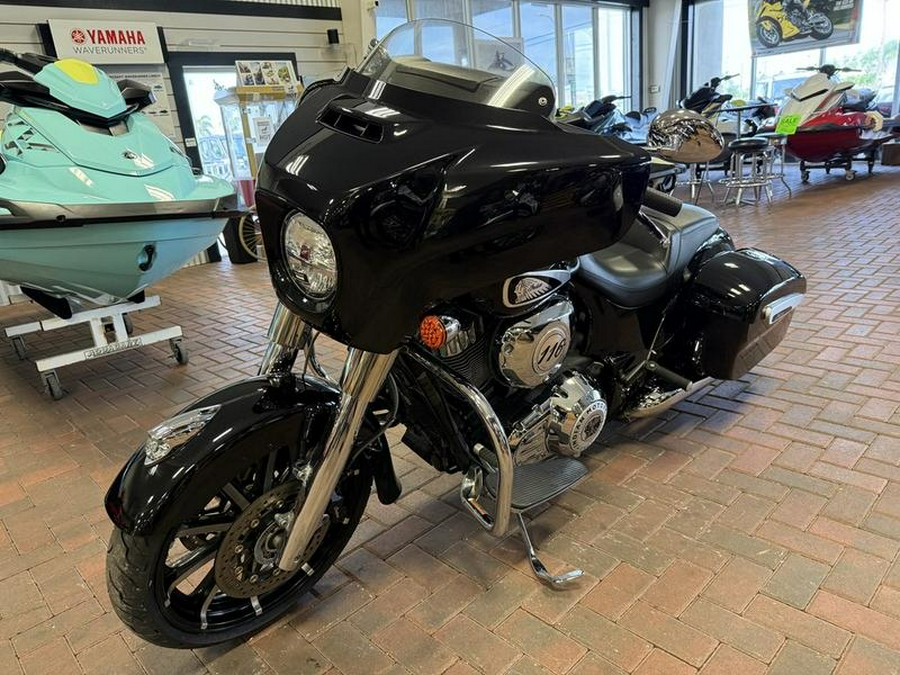 2021 Indian Motorcycle® Chieftain® Limited Thunder Black Pearl