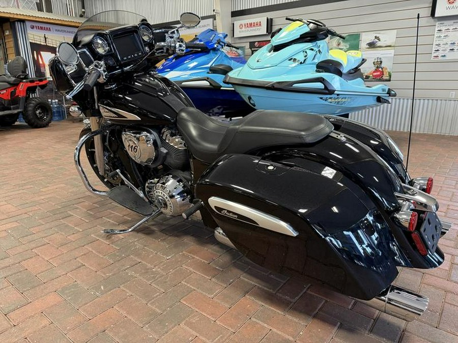 2021 Indian Motorcycle® Chieftain® Limited Thunder Black Pearl