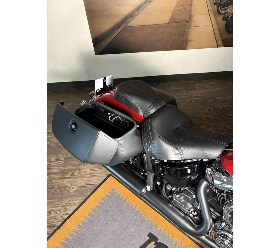 2026 Harley-Davidson® Heritage Classic Brilliant Red Black Laced Wheels