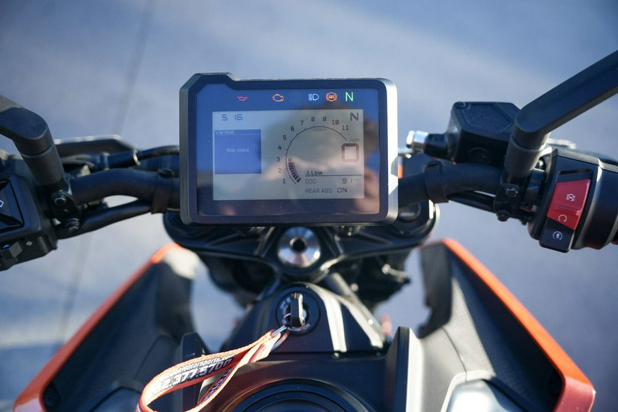 2024 KTM 250 Duke