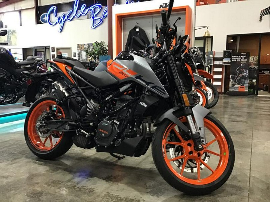 2023 KTM 200 Duke