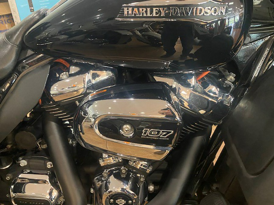 2019 Harley-Davidson® FLHTCU ELECTRA GLIDE ULTRA CLASSIC